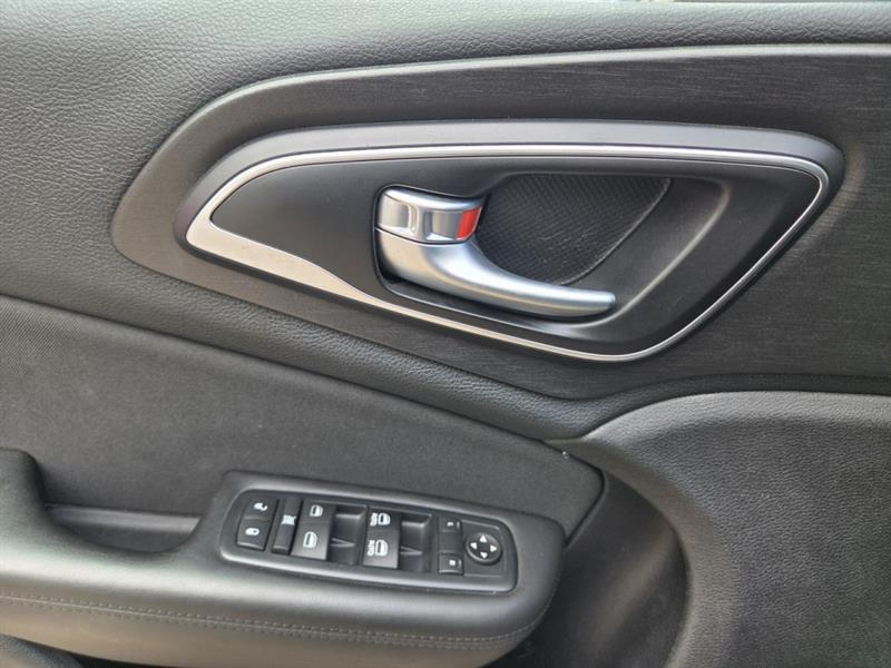 chrysler 200 2016 - 22