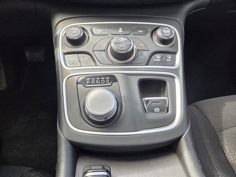 chrysler 200 2016 - 26