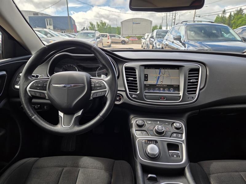 chrysler 200 2016 - 33