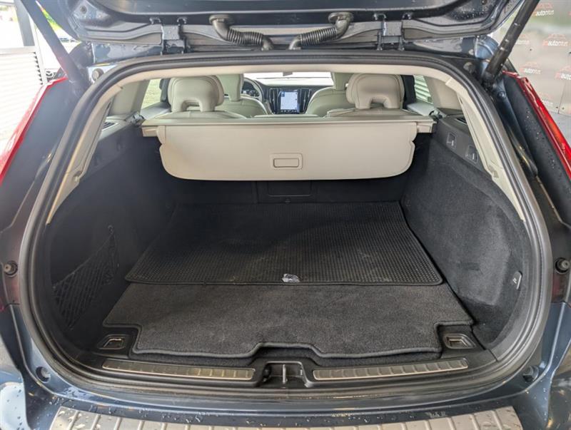 volvo V60 2021 - 29