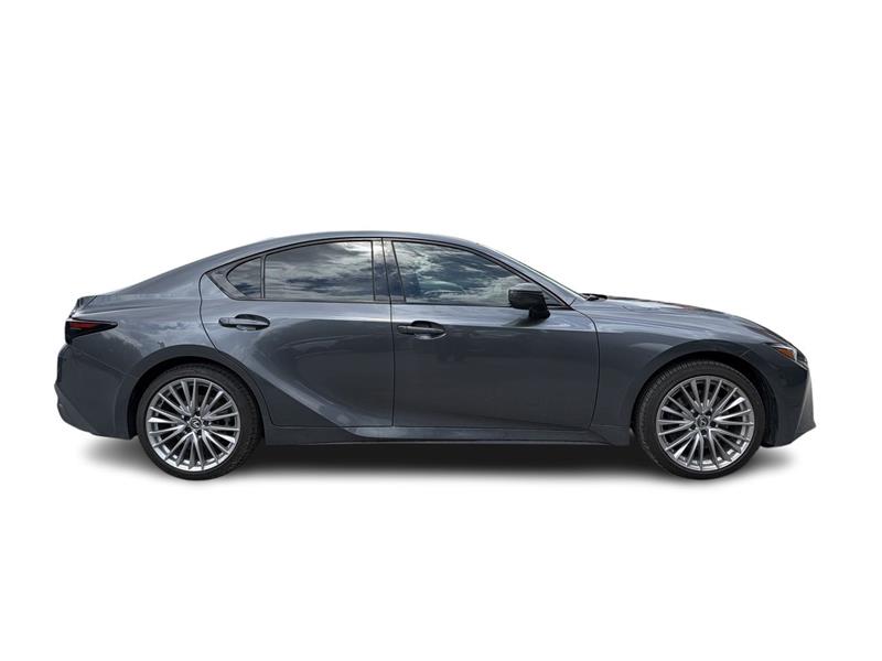 lexus IS 300 2025 - 16
