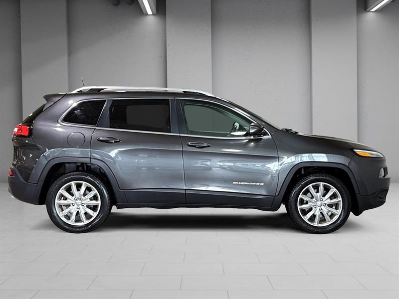 jeep Cherokee 2016 - 10