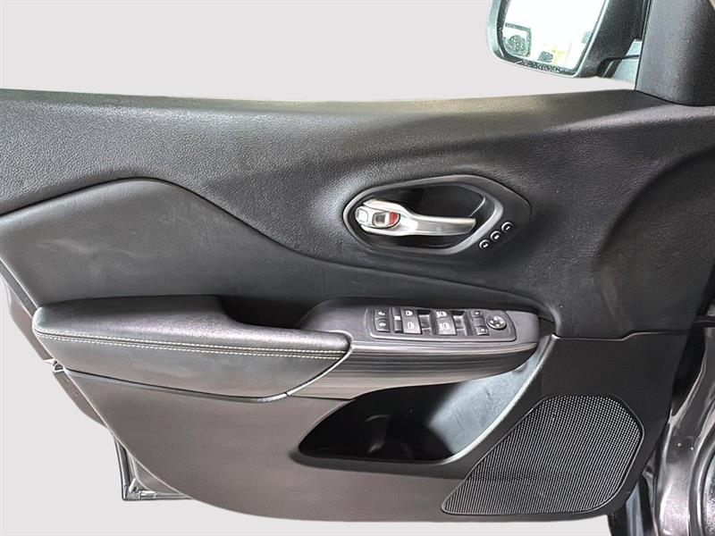 jeep Cherokee 2016 - 13