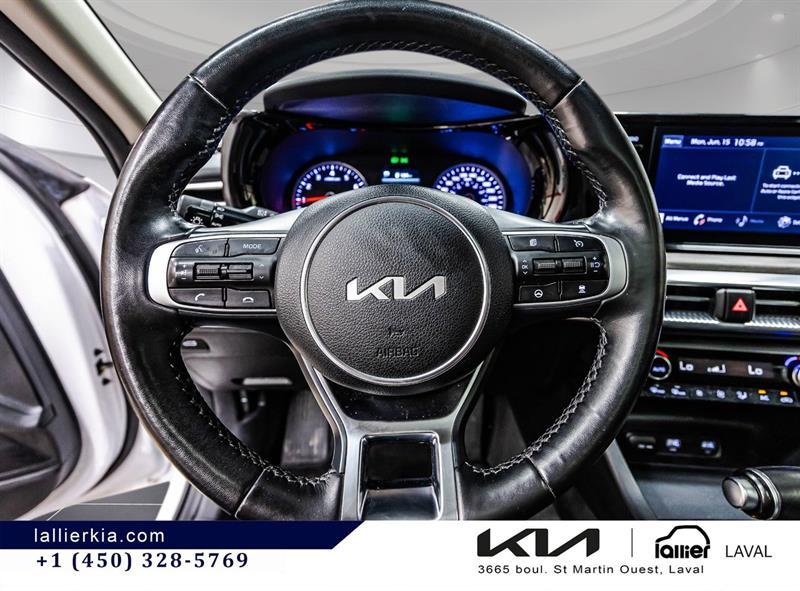 2023 Kia K5 - Image 17