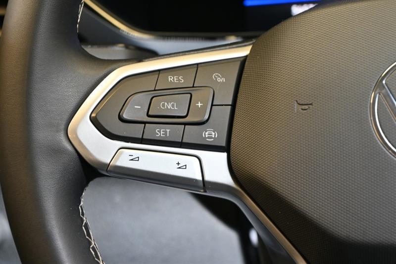 2022 Volkswagen Taos - Image 21