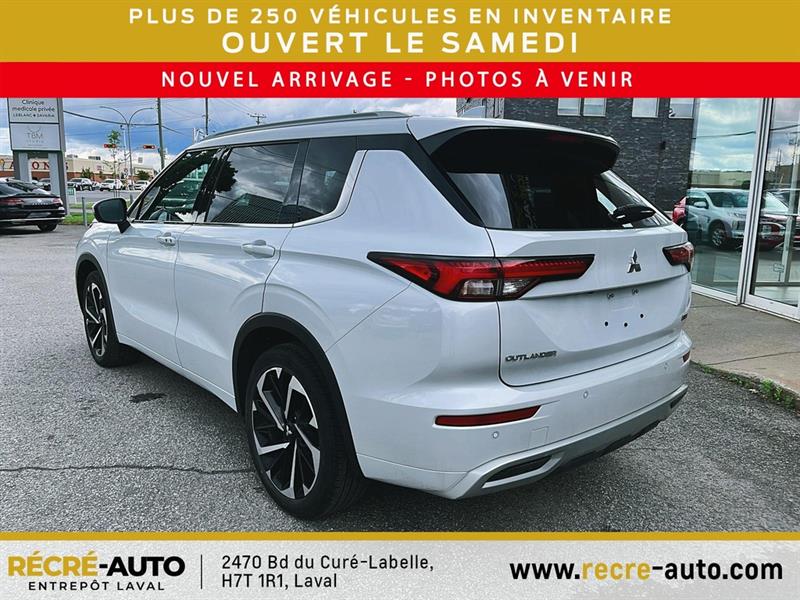 mitsubishi Outlander 2022 - 3