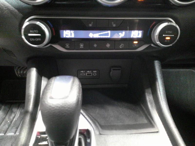 nissan Sentra 2020 - 16