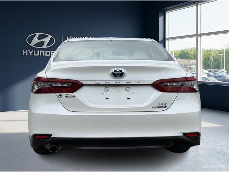 toyota Camry 2022 - 4