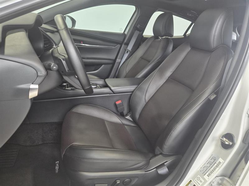 mazda Mazda3 2025 - 13