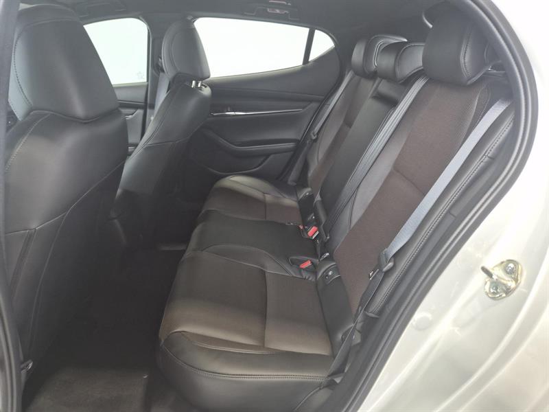 mazda Mazda3 2025 - 26