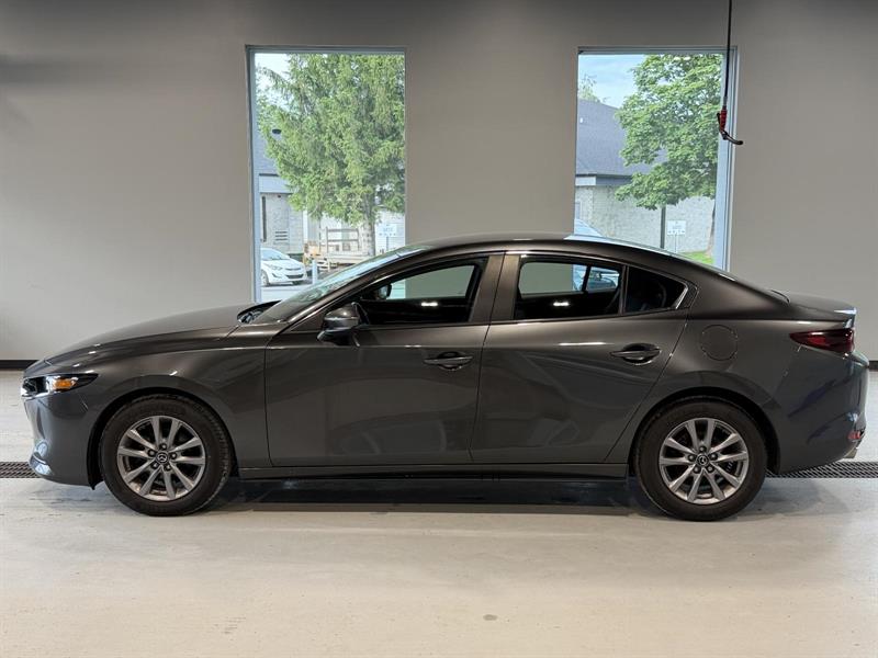 mazda Mazda3 2022 - 3