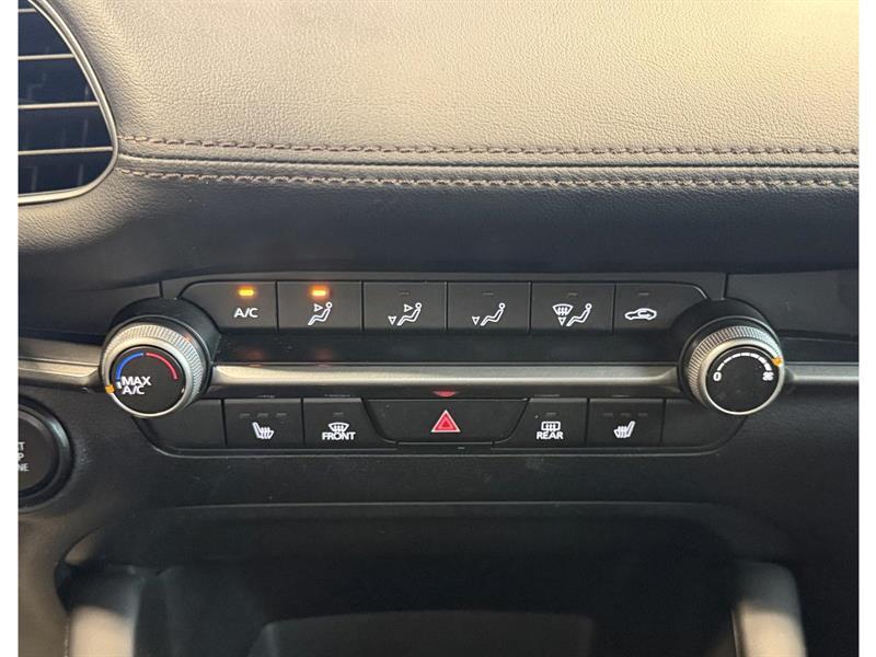 mazda Mazda3 2022 - 17