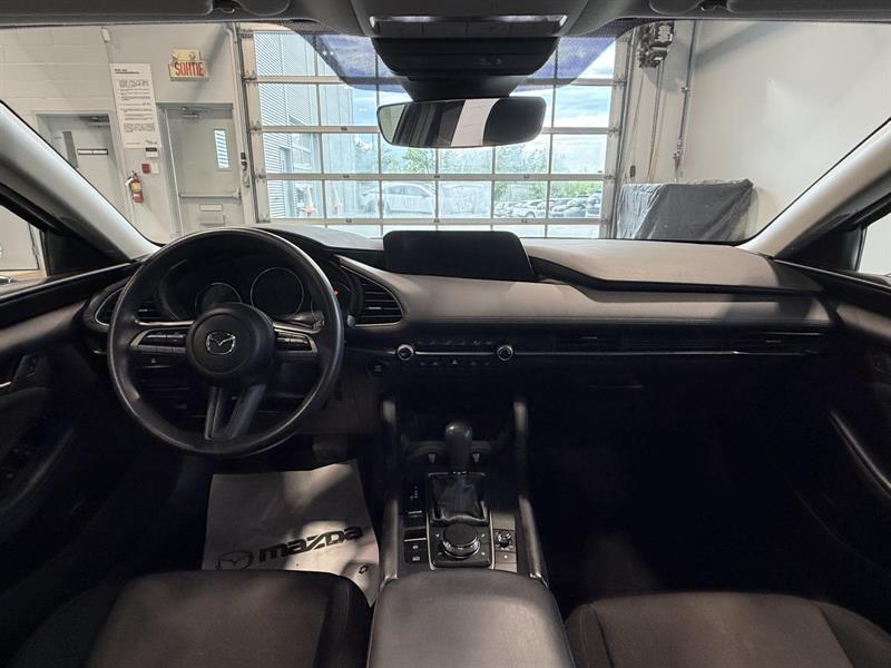 mazda Mazda3 2022 - 18