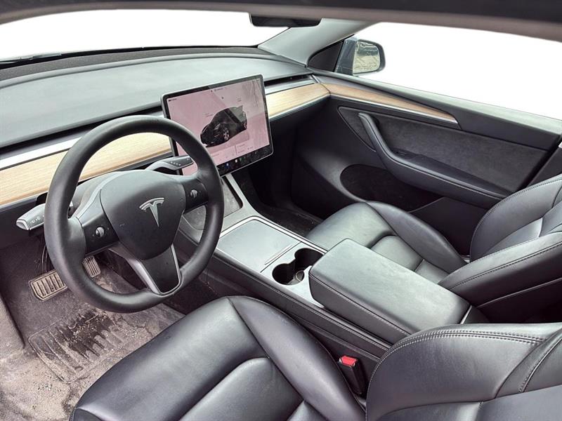 tesla Model Y 2024 - 11