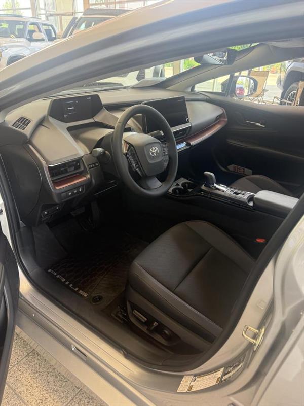 toyota Prius Plug-In Hybrid 2026 - 7