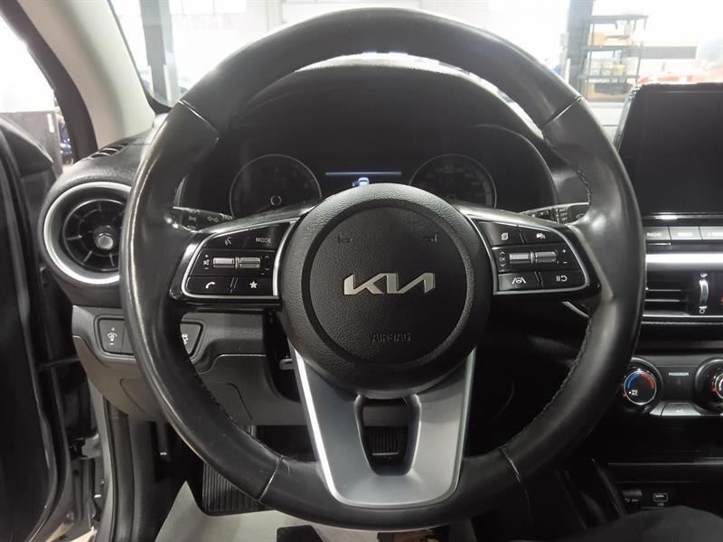 kia Forte 2023 - 15