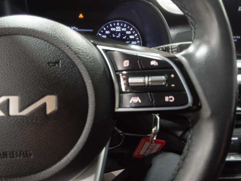 kia Forte 2023 - 35