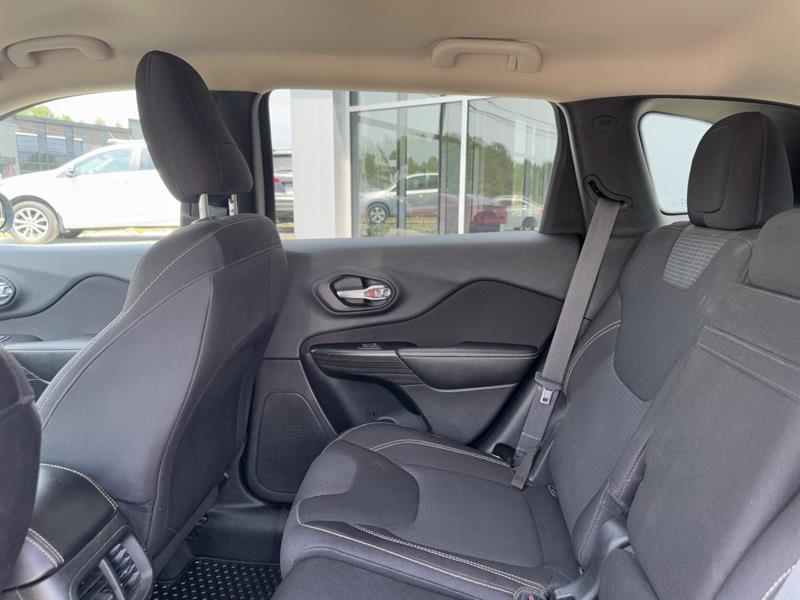 jeep Cherokee 2015 - 24