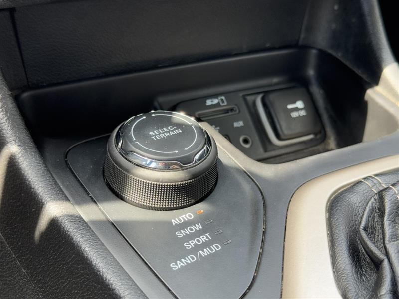 jeep Cherokee 2015 - 26