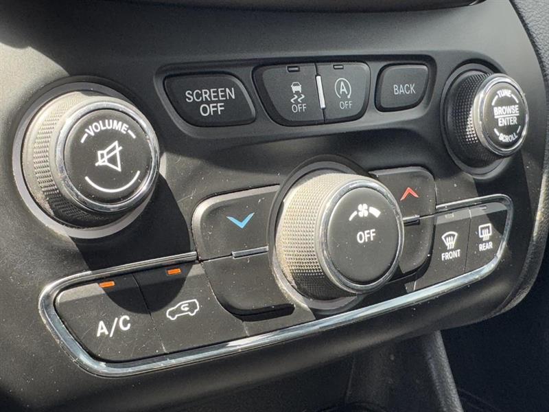 jeep Cherokee 2015 - 27