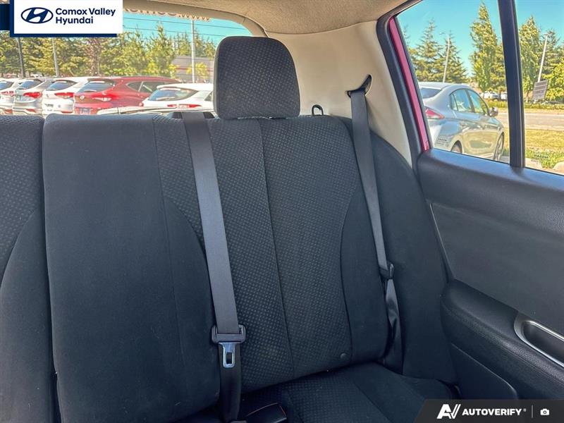 nissan Versa 2011 - 17