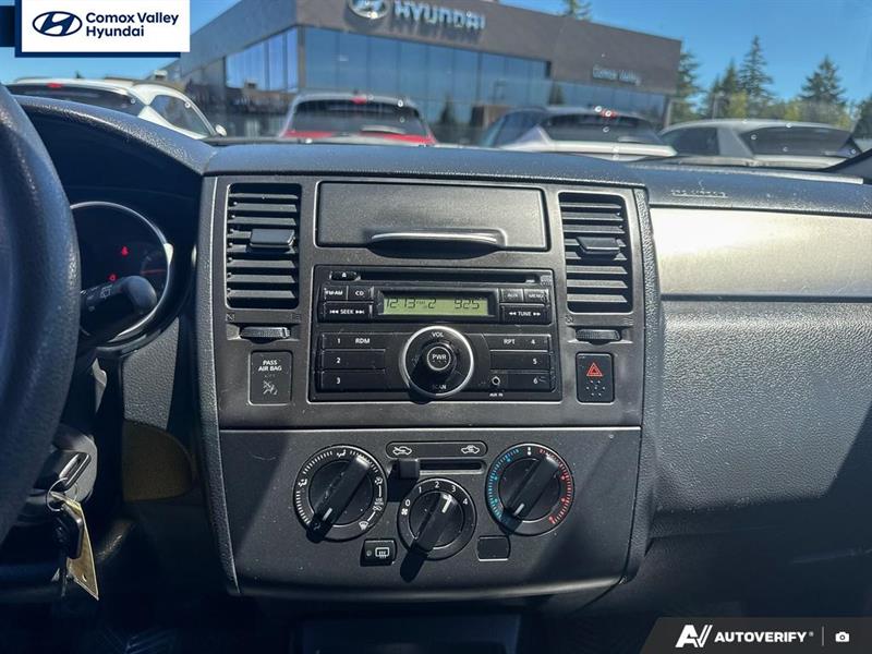 nissan Versa 2011 - 19