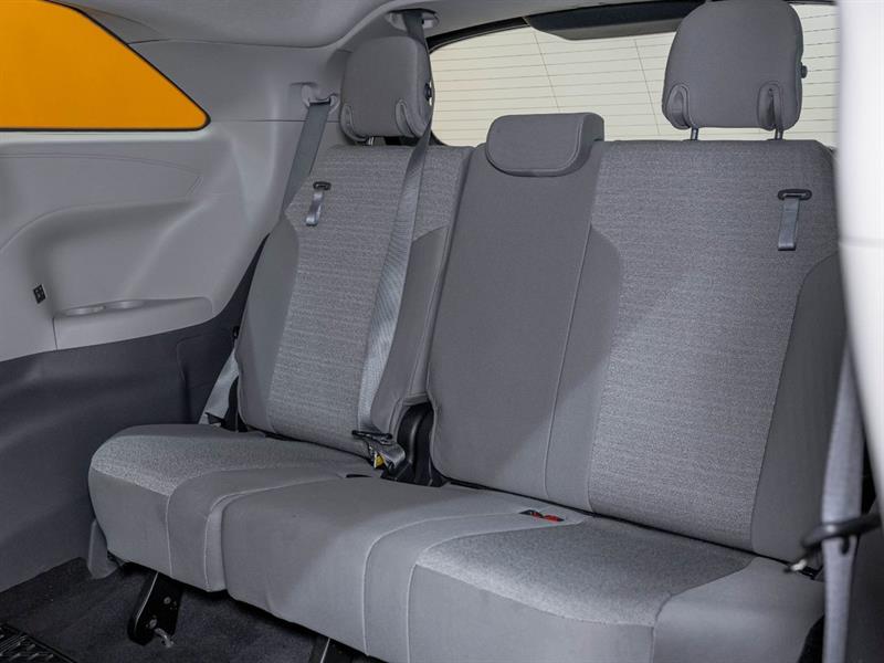 toyota Sienna 2022 - 29