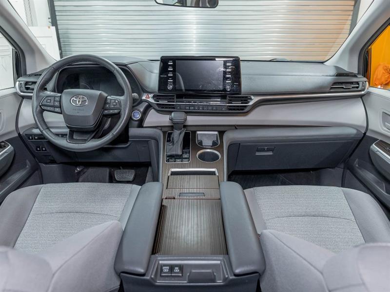 toyota Sienna 2022 - 11