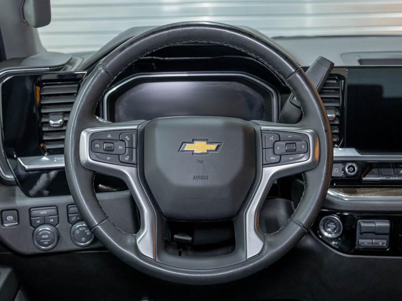 chevrolet Silverado 1500 2025 - 12