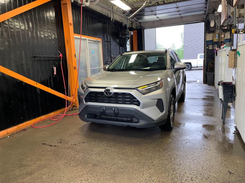 toyota RAV4 2024