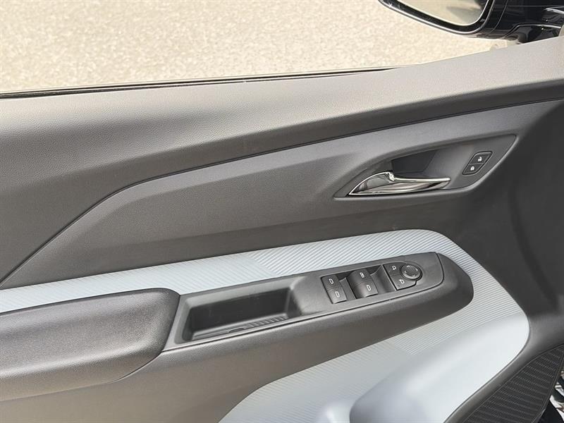 chevrolet Bolt 2027 - 21