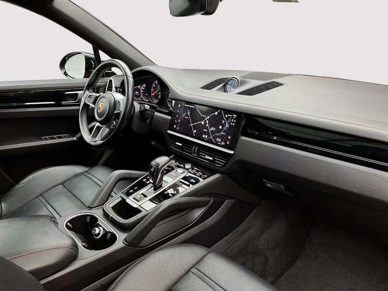 porsche Cayenne 2022 - 25