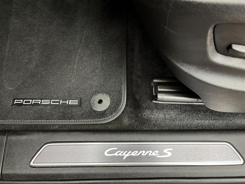 porsche Cayenne 2022 - 33