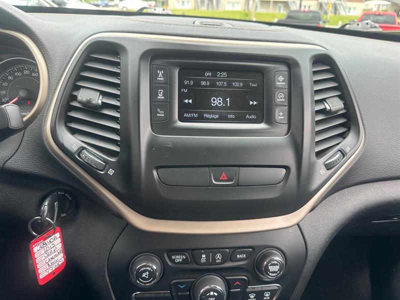 jeep Cherokee 2015 - 10