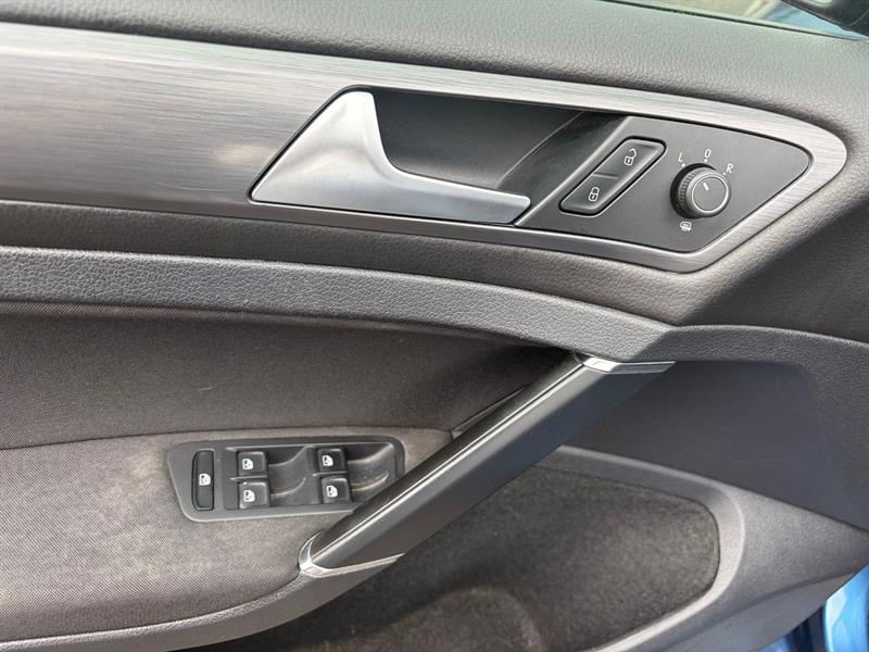 volkswagen Golf 2018 - 23