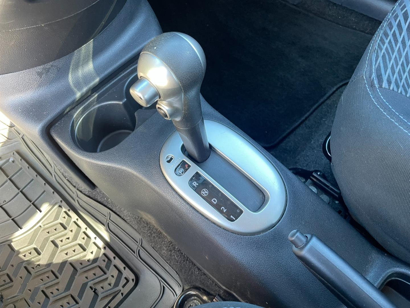 nissan Micra 2019 - 12
