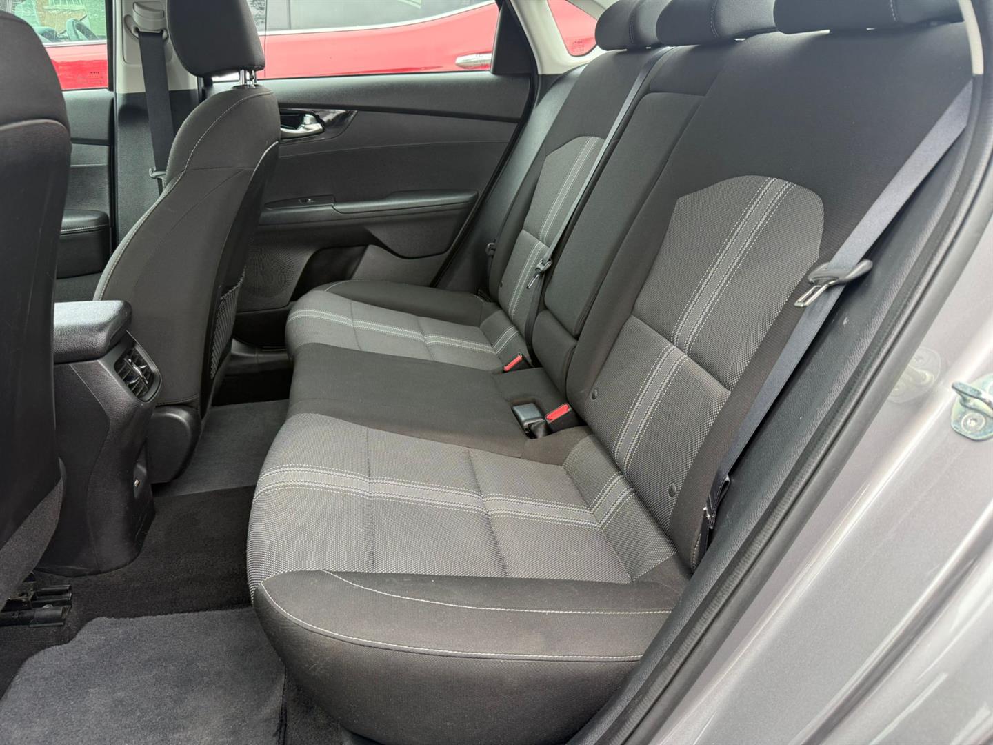 kia Forte 2023 - 28