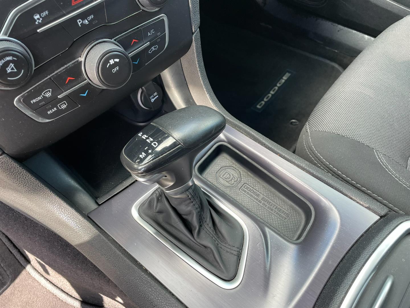 dodge Charger 2016 - 13