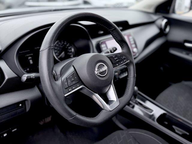 nissan Kicks Play 2025 - 16