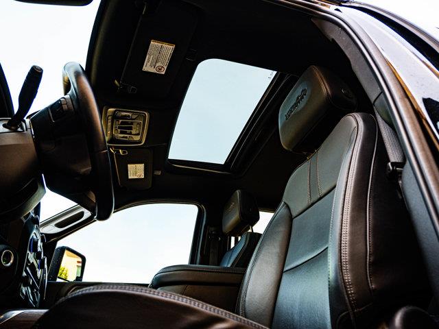 chevrolet Silverado 3500HD 2023 - 16