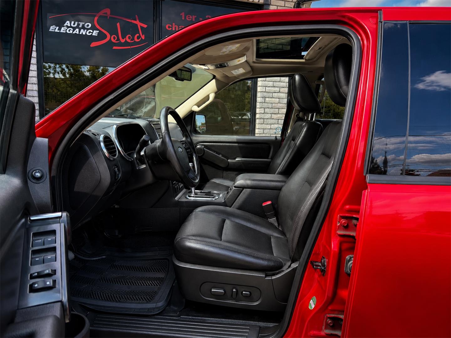 ford Explorer Sport Trac 2010 - 23