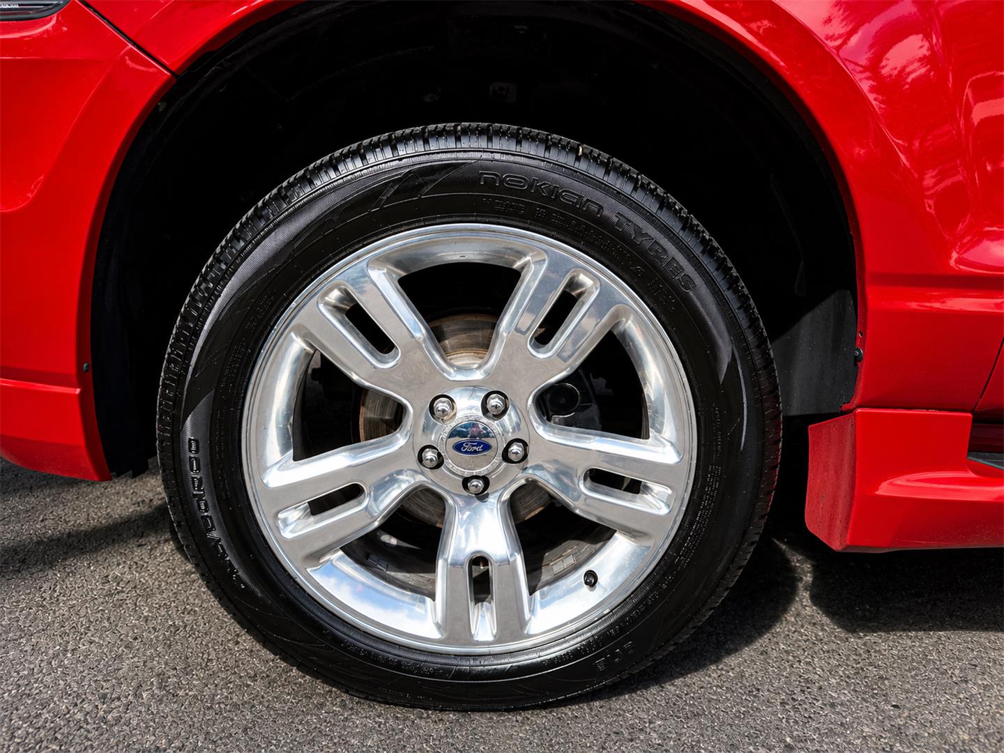 ford Explorer Sport Trac 2010 - 27