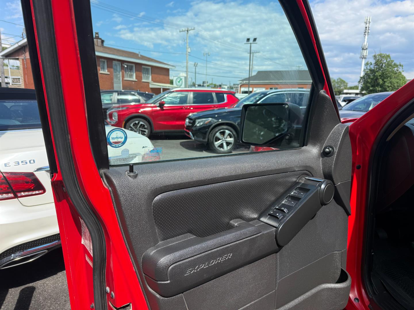 ford Explorer Sport Trac 2010 - 28