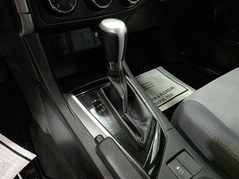 toyota Corolla 2017 - 12