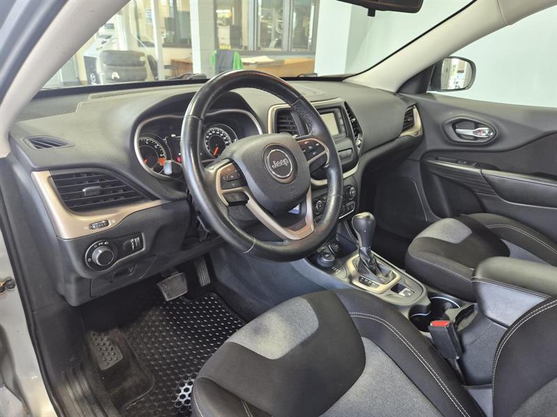 jeep Cherokee 2015 - 11