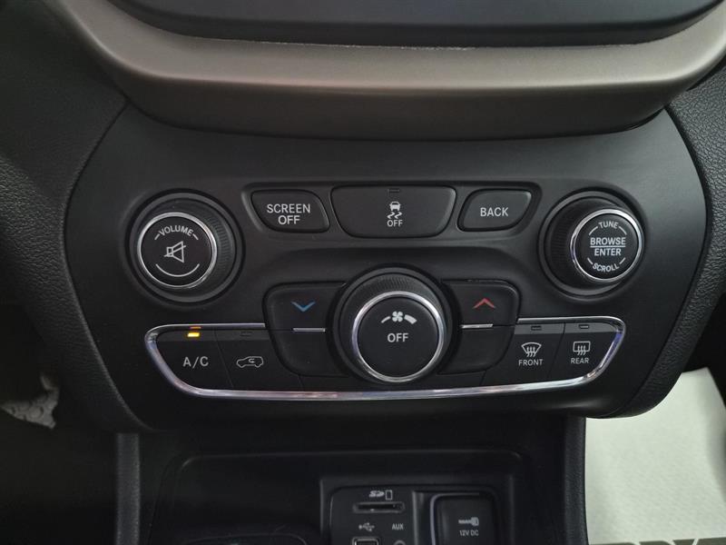 jeep Cherokee 2015 - 21