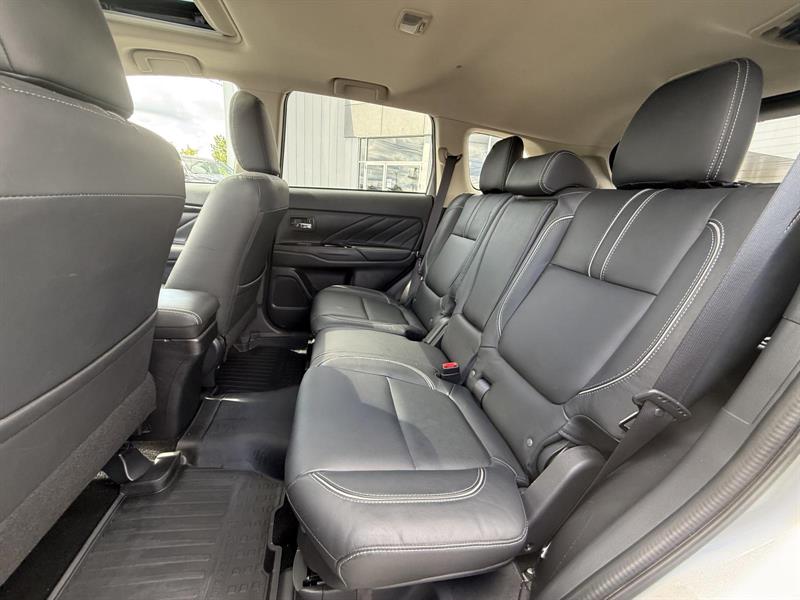 mitsubishi Outlander PHEV 2018 - 17