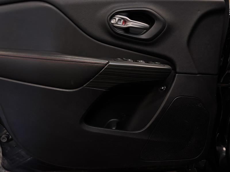 jeep Cherokee 2016 - 12