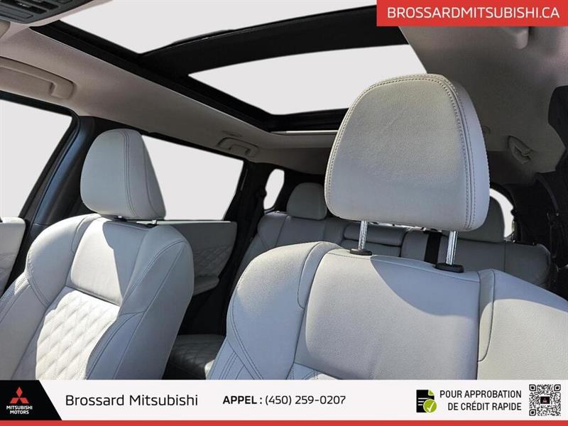 mitsubishi Outlander 2023 - 14