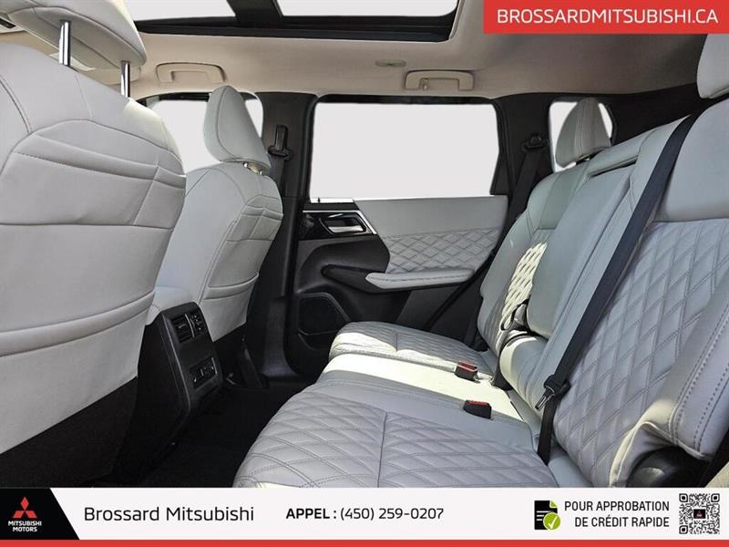 mitsubishi Outlander 2023 - 15